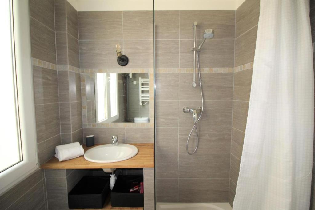 Nice Renting - Notre Dame - Cosy Loft Perfect View On The Roofs Dış mekan fotoğraf