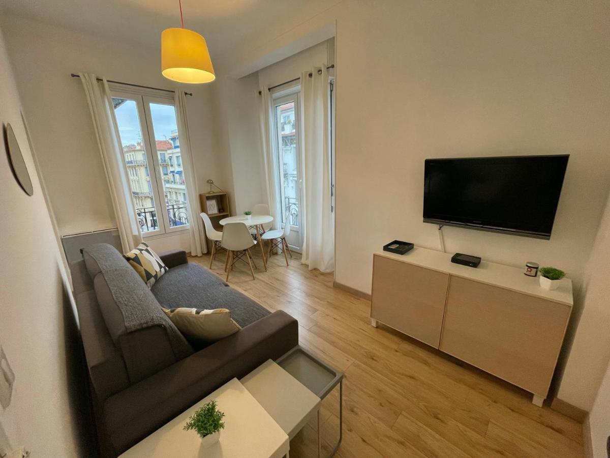 Nice Renting - Notre Dame - Cosy Loft Perfect View On The Roofs Dış mekan fotoğraf