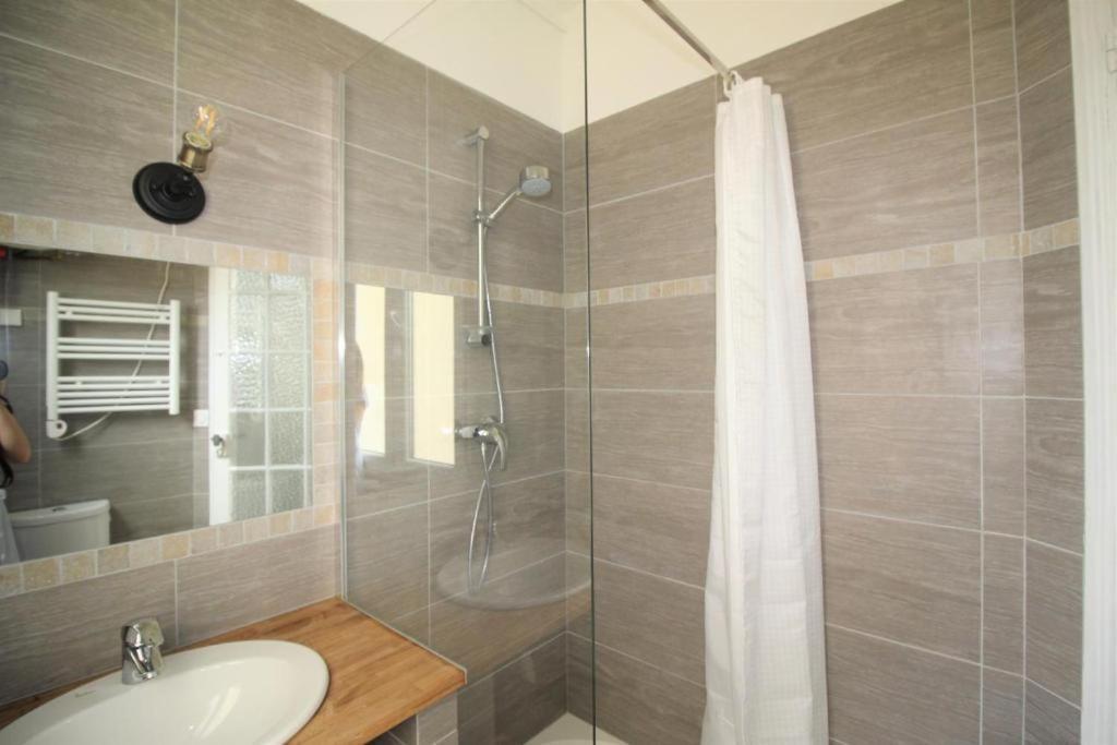 Nice Renting - Notre Dame - Cosy Loft Perfect View On The Roofs Dış mekan fotoğraf