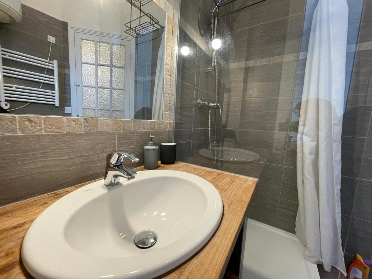Nice Renting - Notre Dame - Cosy Loft Perfect View On The Roofs Dış mekan fotoğraf